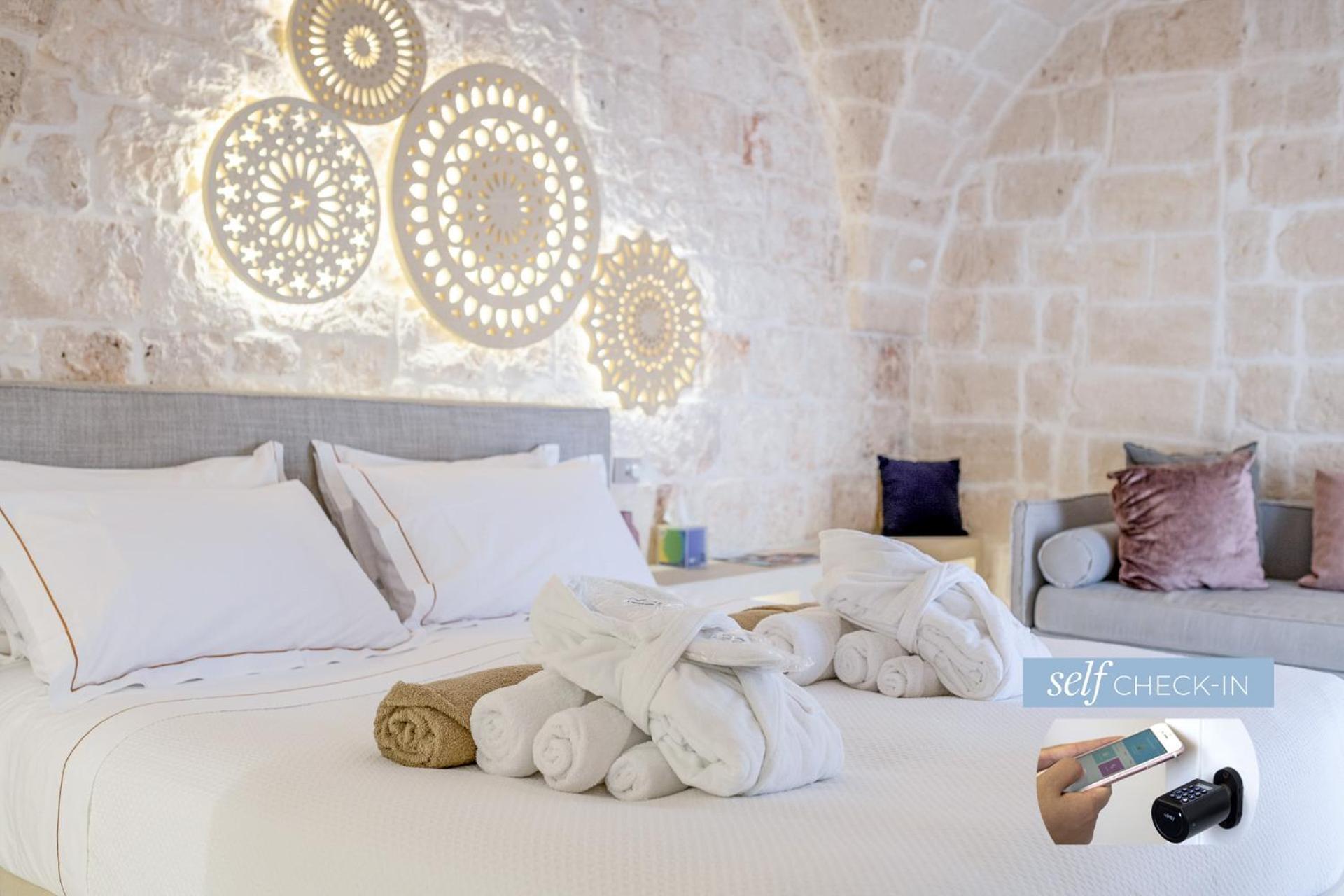 Vico Bianco Raro Smart Rooms Collection Остуни Екстериор снимка