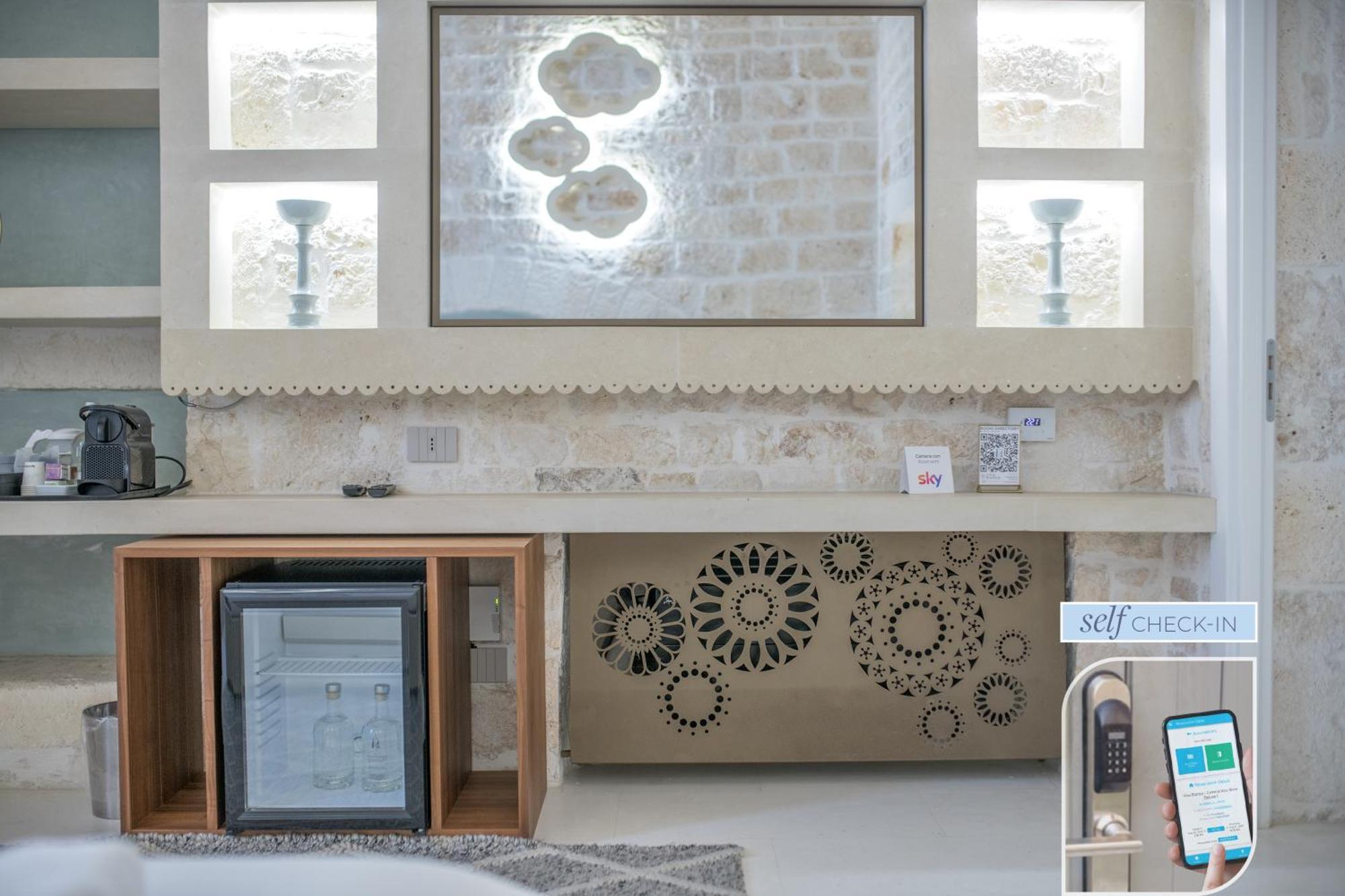 Vico Bianco Raro Smart Rooms Collection Остуни Екстериор снимка