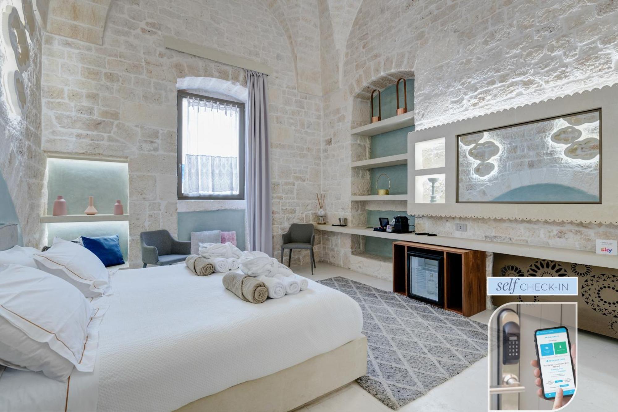 Vico Bianco Raro Smart Rooms Collection Остуни Екстериор снимка